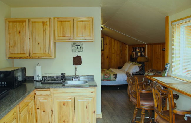 Yellowstone's Treasure Cabins - Foto 73