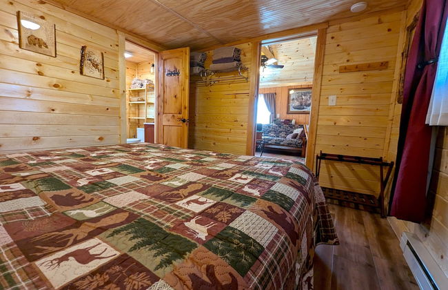 Yellowstone's Treasure Cabins - Foto 32