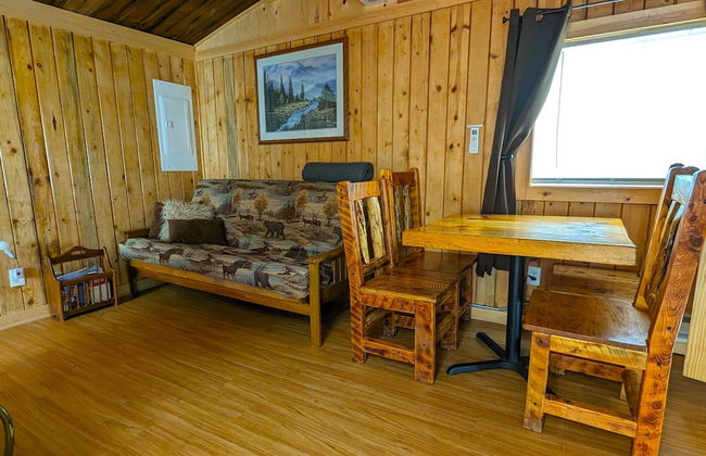 Yellowstone's Treasure Cabins - Foto 77