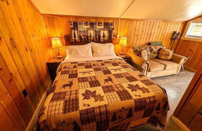 Yellowstone's Treasure Cabins - Foto 7