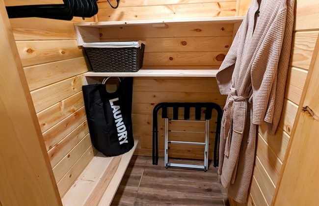 Yellowstone's Treasure Cabins - Foto 33
