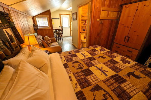 Photo 9 - Yellowstone's Treasure Cabins