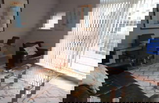 Foto 6 - Beautiful Two Bedroom Apartment