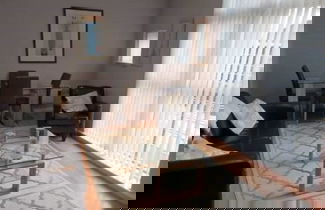 Foto 10 - Beautiful Two Bedroom Apartment