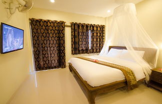 Photo 2 - Namphung Phuket Boutique Resort