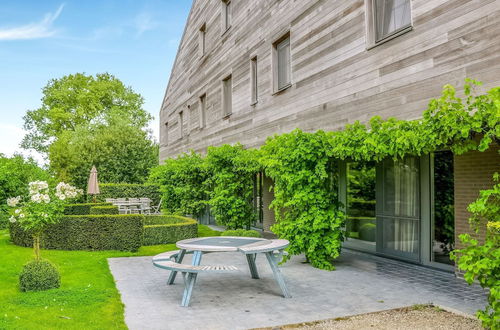 Photo 1 - Serene Holiday Home in Gijverinkhove With Terrace, Garden