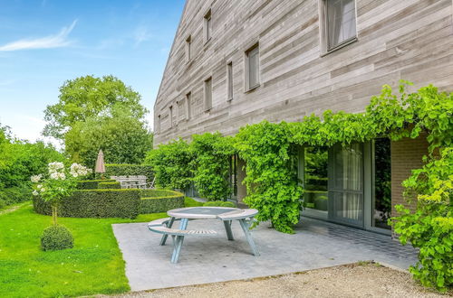 Photo 1 - Serene Holiday Home in Gijverinkhove With Terrace, Garden