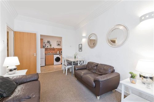 Photo 11 - Immaculate 1-bed Apartment in Dublin 1