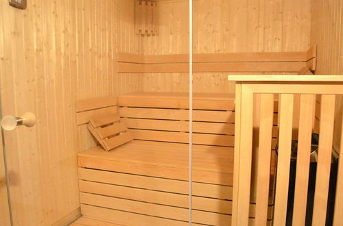 Photo 19 - Heritage Holiday Home in Gedinne With Sauna