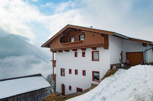 Photo 16 - Quaint Apartment in Finkenberg near Ski Lift