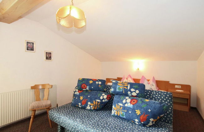 Quaint Apartment in Finkenberg near Ski Lift - Photo 7