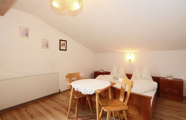 Quaint Apartment in Finkenberg near Ski Lift - Photo 13