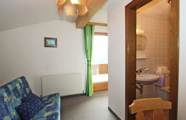 Quaint Apartment in Finkenberg near Ski Lift - Photo 6