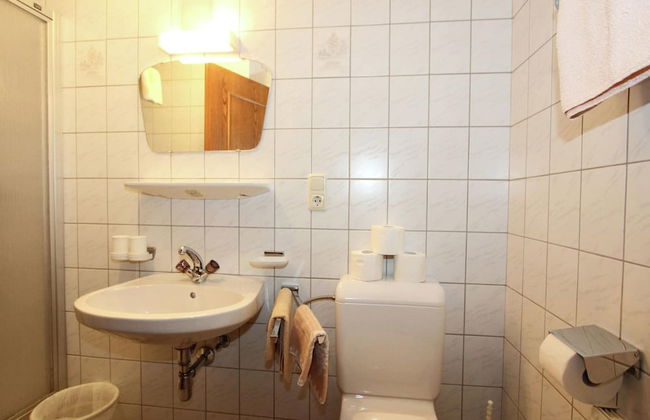 Quaint Apartment in Finkenberg near Ski Lift - Photo 10