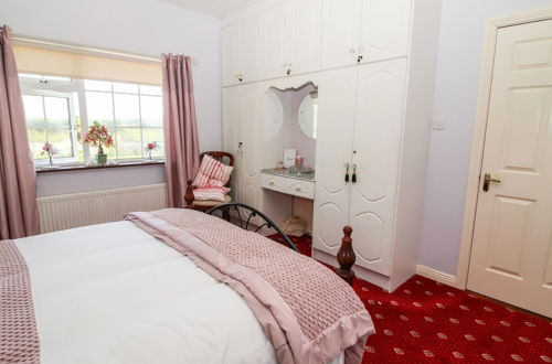 Photo 6 - Pet Friendly Immaculate 2-bed Cottage in Listowel