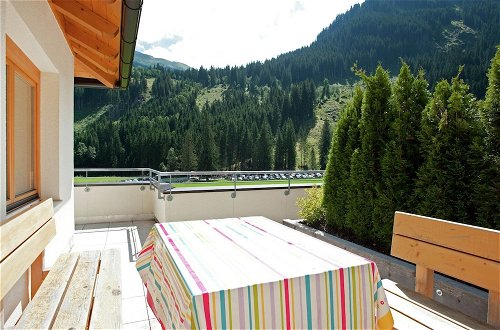 Foto 10 - Chalet Apartment in ski Area Saalbach-hinterglemm