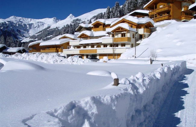 Chalet in Saalbach Near Ski Lift - Foto 18