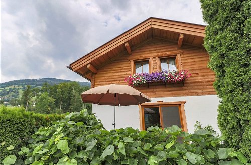 Photo 1 - Cozy Holiday Home in Piesendorf near Ski Area