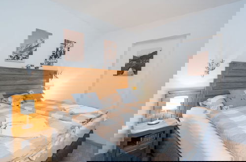Photo 2 - Luxurious Apartment in Furth With Pool