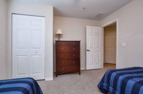 Photo 16 - Great location 4Bed 3bth Townhouse with kids themed room