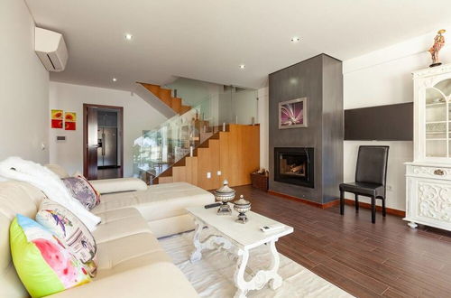 Photo 17 - Private Modern Home, Fully Equipped, Near Historic Braga Centre