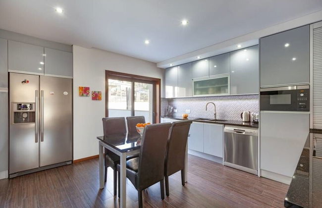 Private Modern Home, Fully Equipped, Near Historic Braga Centre - Foto 14