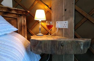 Photo 2 - Bembridge Harbour Yurt - Log Burner - Wifi