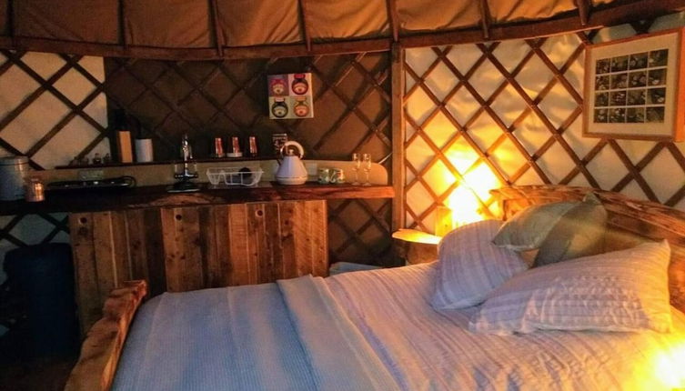 Photo 1 - Bembridge Harbour Yurt - Log Burner - Wifi