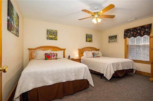 Photo 4 - Briarstone Lodge Condo 13E - Three Bedroom Condo