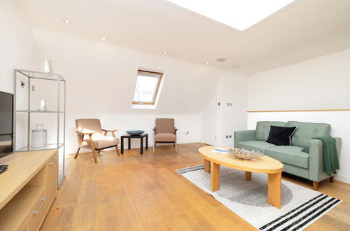 Photo 26 - Quiet Mews Street Apartment in the Heart of Edinburgh