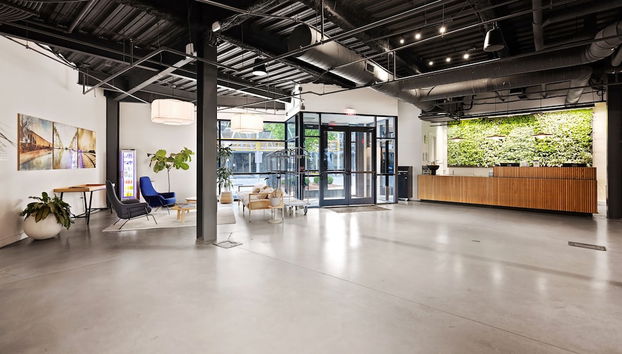 Coin salon dans le hall