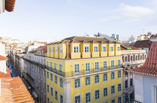 Photo 46 - Leisure Luxury Downtown Duplex Lisbon by ALTIDO