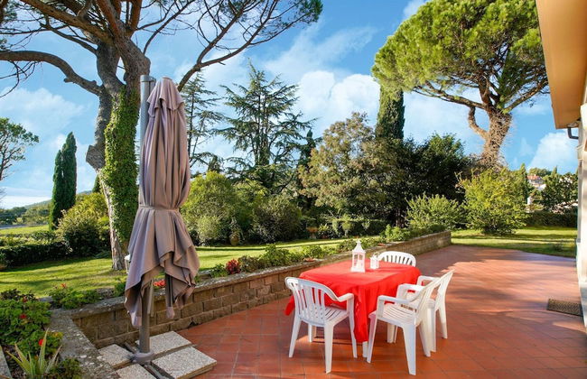 Elegant Countryside Villa - Photo 20