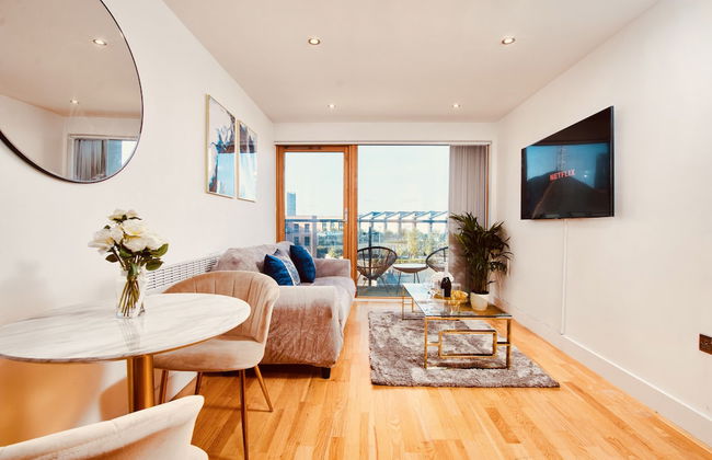 Deluxe City Centre Apt Balcony & View & Free Parking - Foto 25