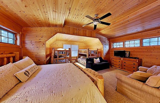 Eagle Scout Lodge - Photo 12