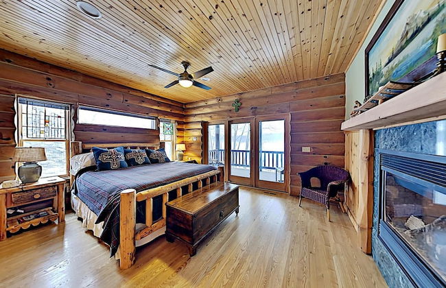 Eagle Scout Lodge - Photo 2
