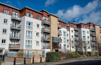 Photo 1 - Modern Bright Apartment Near Centre