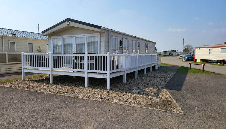 Foto 1 - Remarkable 2-bed Lodge in Clacton-on-sea