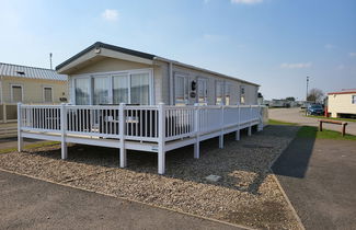 Foto 1 - Remarkable 2-bed Lodge in Clacton-on-sea