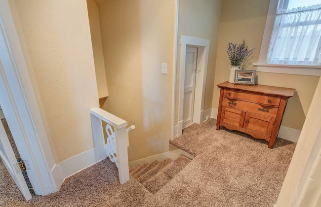 1893 Classic 4 Blocks From Great Dining & Shops - Foto 8