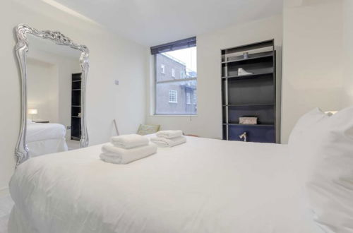 Foto 6 - Incredible, Modern Apartment in South Kensington