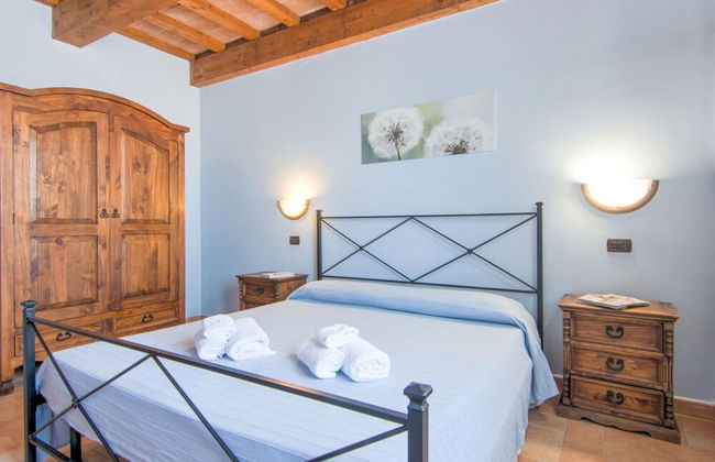 Cozy Farmhouse in Apecchio with Hot Tub - Foto 6