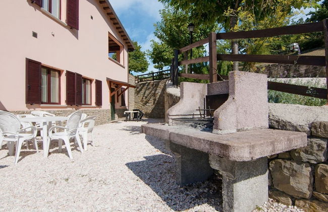 Cozy Farmhouse in Apecchio with Hot Tub - Foto 18