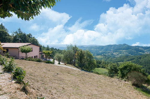 Photo 39 - Cozy Farmhouse in Apecchio with Hot Tub