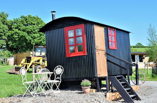 Photo 21 - Meadow Shepherds hut