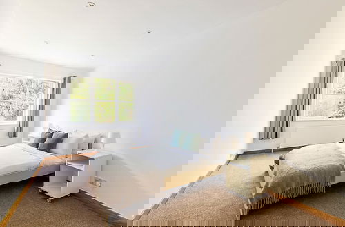 Foto 2 - Sleek and Contemporary House in Battersea