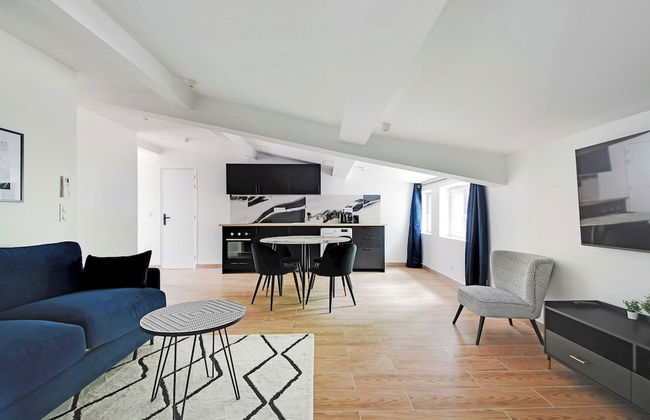 Refreshing 2bd/6p Apartment - 18th ard - Photo 1