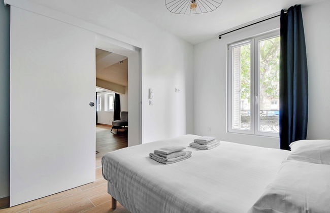 Refreshing 2bd/6p Apartment - 18th ard - Photo 3