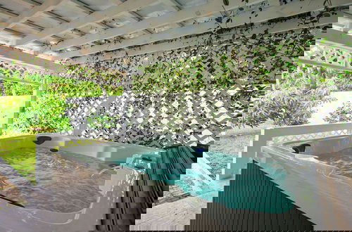 Foto 2 - Las Olas Oasis by Avantstay Minutes to the Beach + Hot Tub