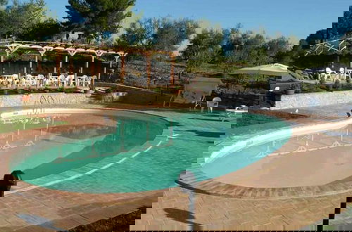 Foto 8 - Rustic Holiday Home in Corciano With Swimming Pool
